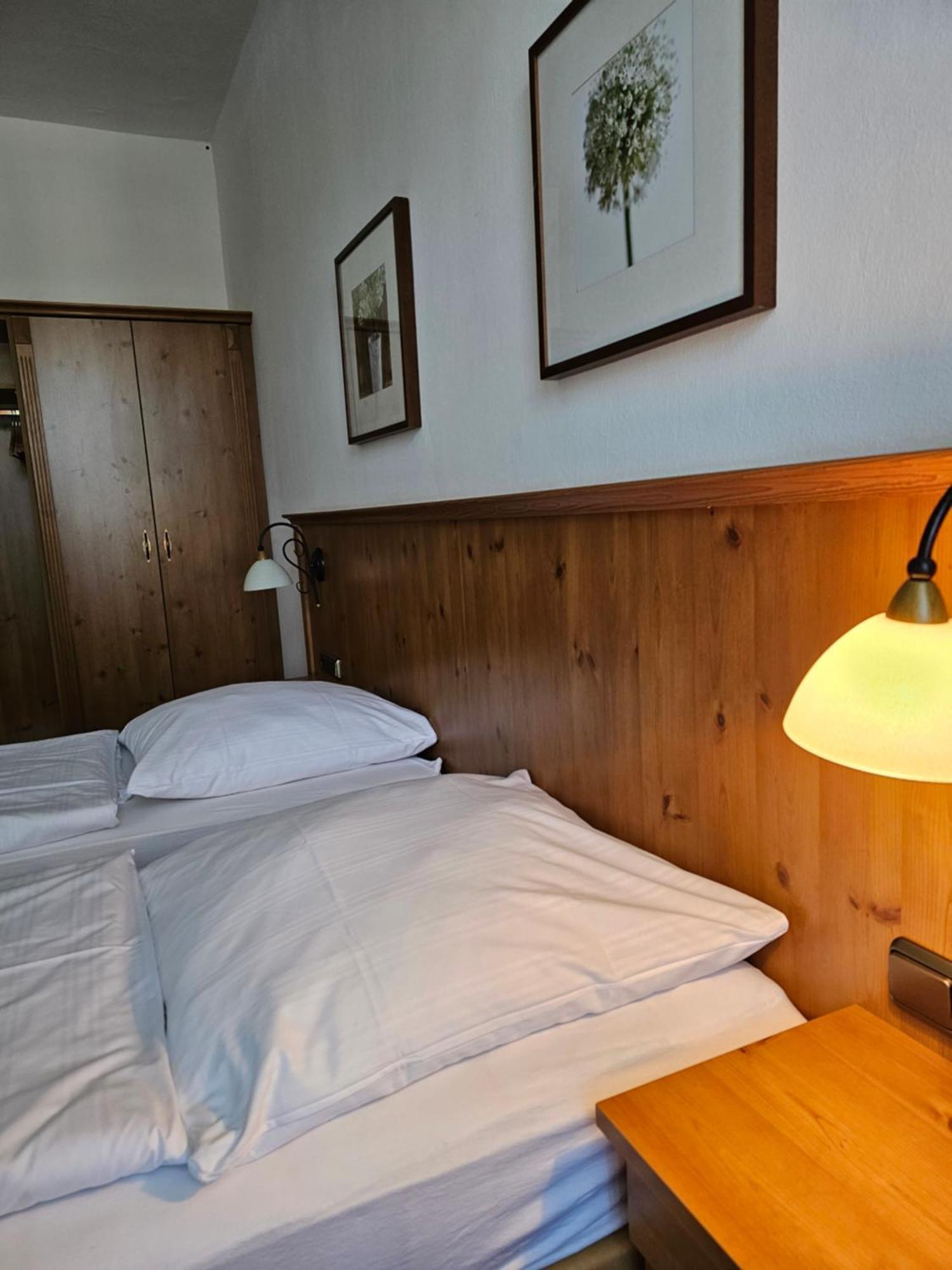 Gasthof Klement Isen Bagian luar foto