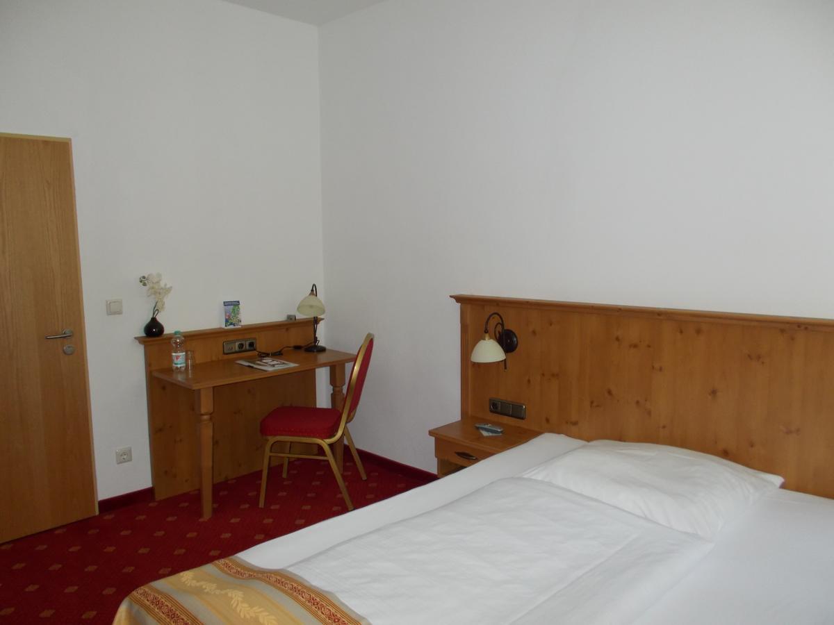 Gasthof Klement Isen Bagian luar foto